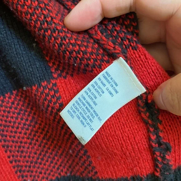 AE sweater - Picture 7 of 8